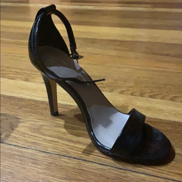 Black Heels - Picture 2 of 4